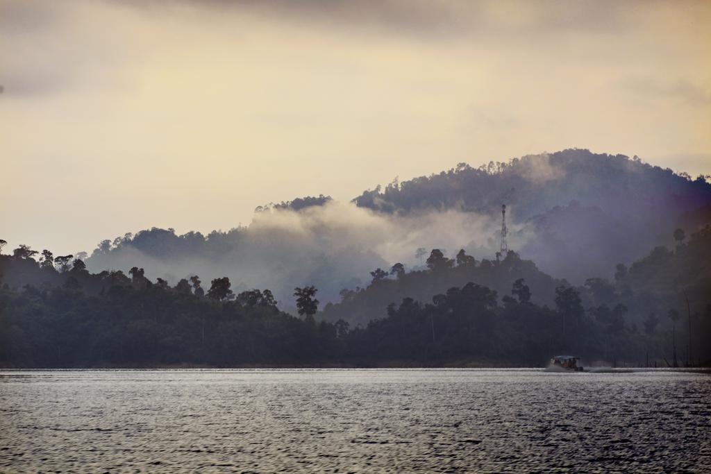 Belum Rainforest Resort Gerik Exteriér fotografie